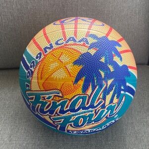 1999 NCAA Final Four Commemorative 8" Basketball Tampa Bay Tournament Rawlings